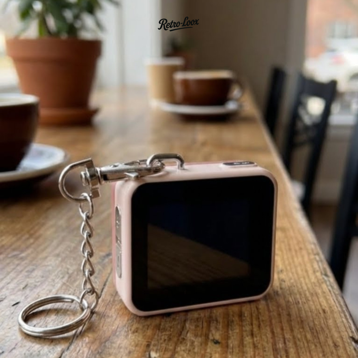 LOOX 83™ Retro Edition Camera